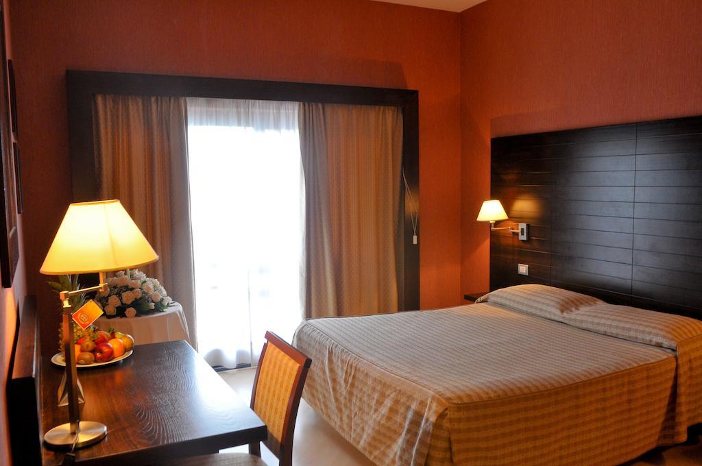 Hotel Diecimare Cava deʼ Tirreni Exterior foto